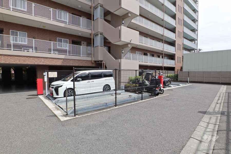 敷地内駐車場（屋外機械式）