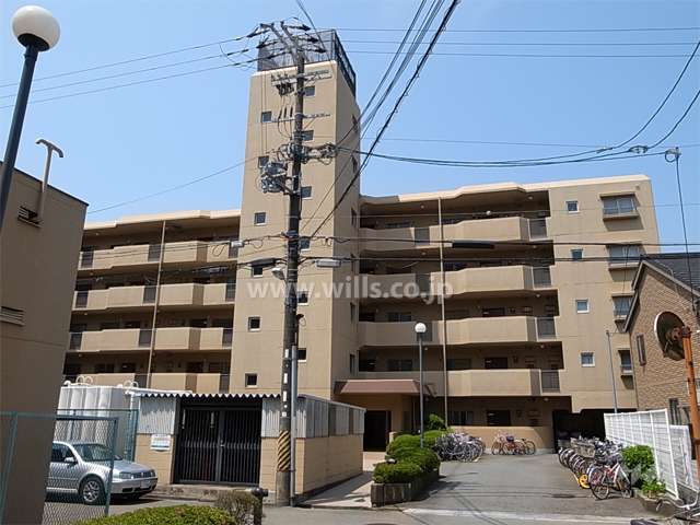 シャルム池田2号棟の外観（東側から）
