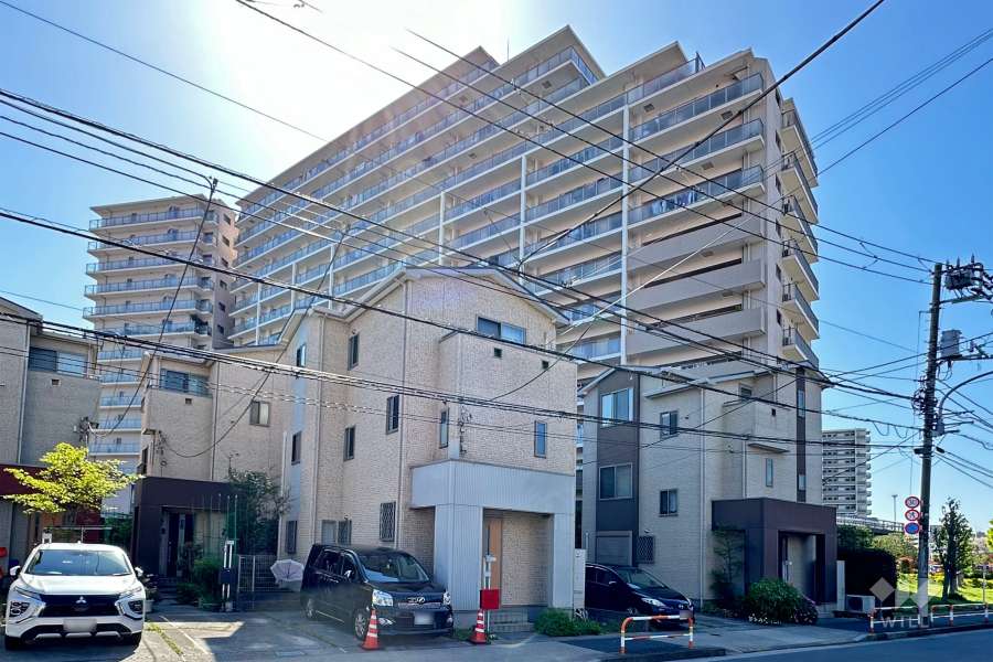 レーベンスクエアリハート東京の外観（北東側から）