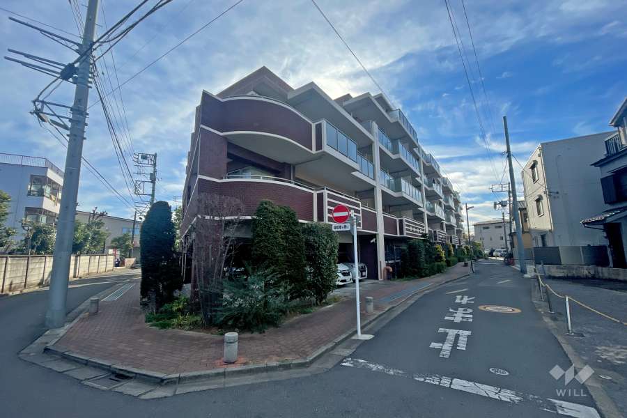 アンビシャス西新井の外観（北西側から）