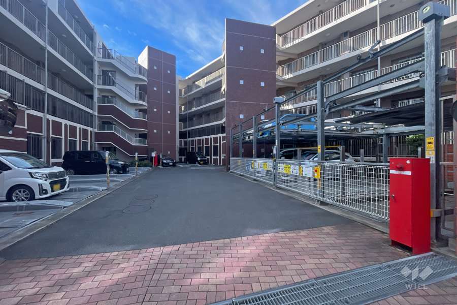 敷地内駐車場（屋外機械式）