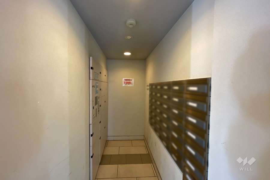 宅配ボックスと共用ポスト