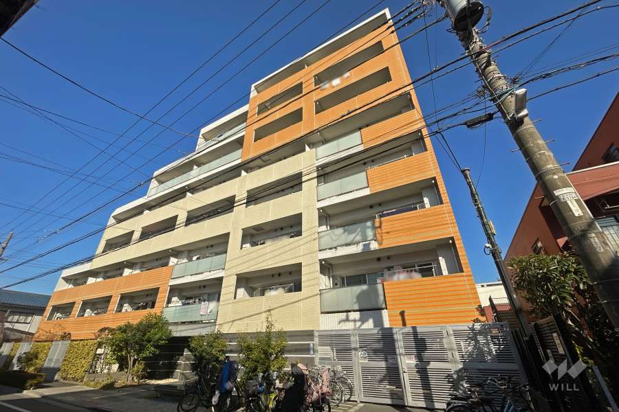 ランドステージ亀有ヴェレスタの外観（南西側から）