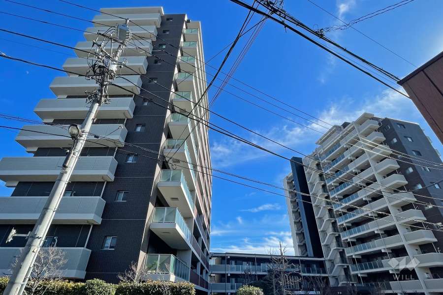 レーベンリヴァーレグラセスの外観（北西側から）