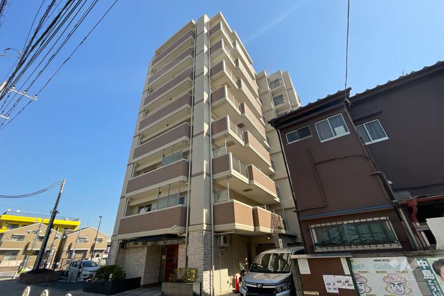 サンクレイドル梅島の外観（南西側から）　　