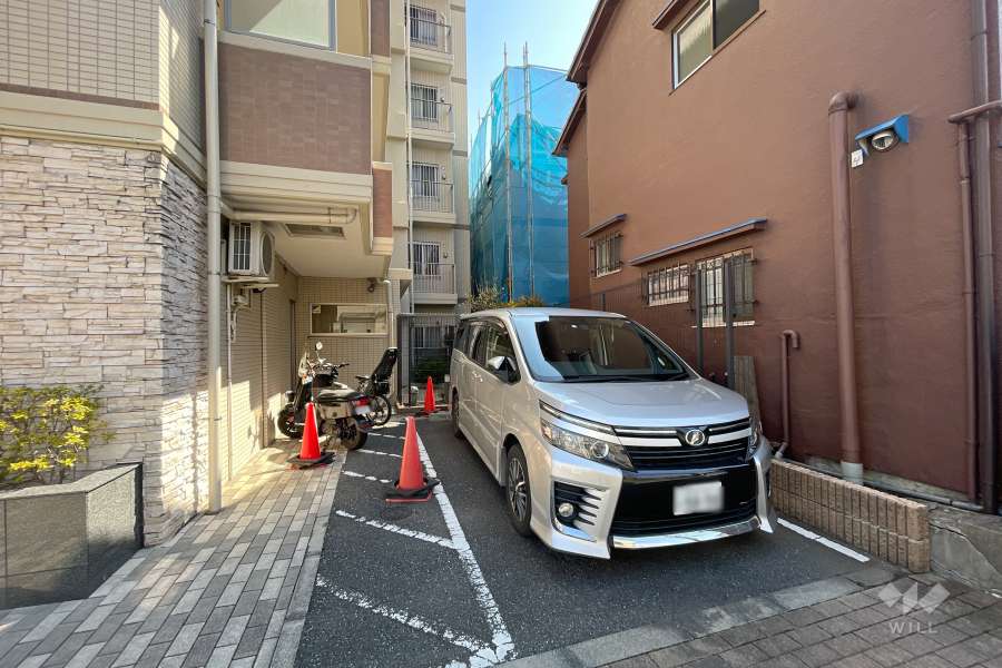 敷地内駐車場（屋外平面式）