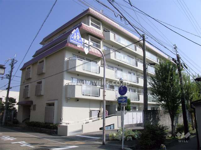 日商岩井池田マンションの外観（南西側から）