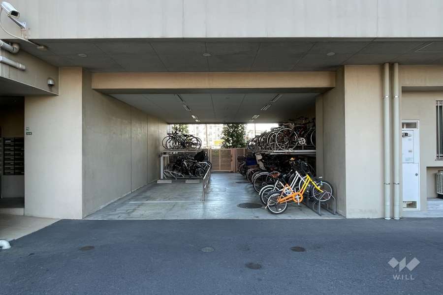 屋内に設けられた駐輪場