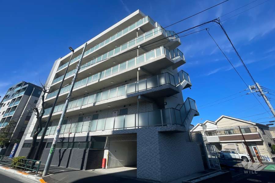グランフォース西新井の外観（南東側から）
