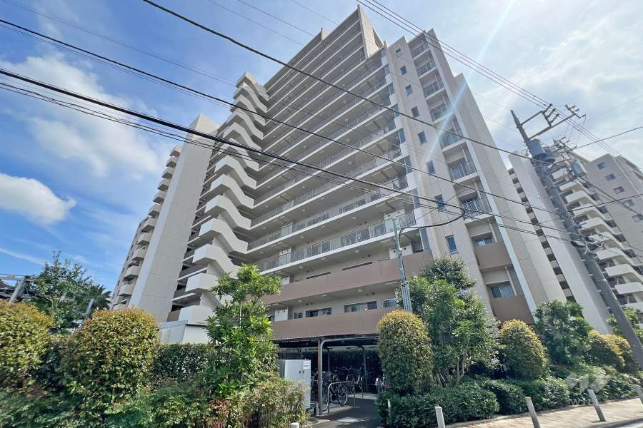 アクアプレミアムの外観（北西側から）