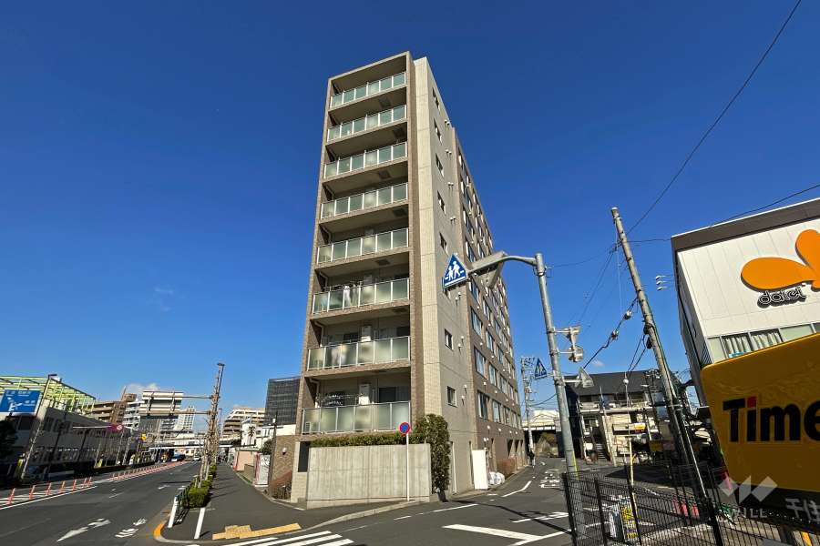 アイフォート千住曙町の外観（南東側から）