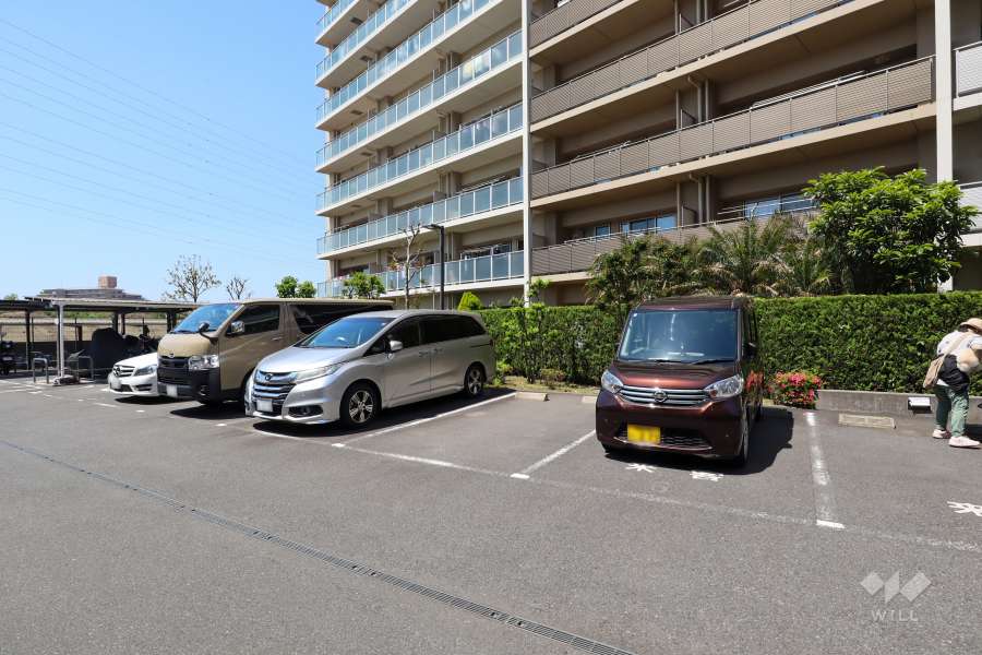 敷地内駐車場（屋外平面式）