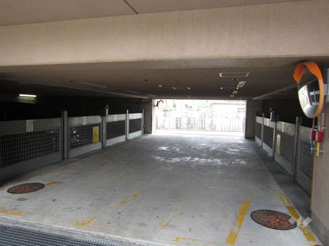敷地内駐車場（屋内機械式）