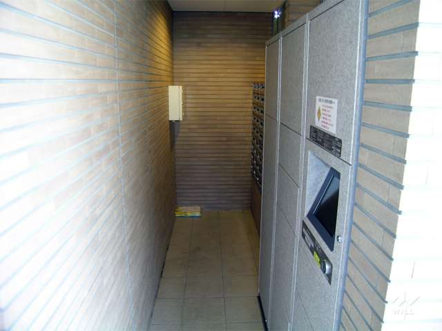 宅配ボックスと共用ポスト