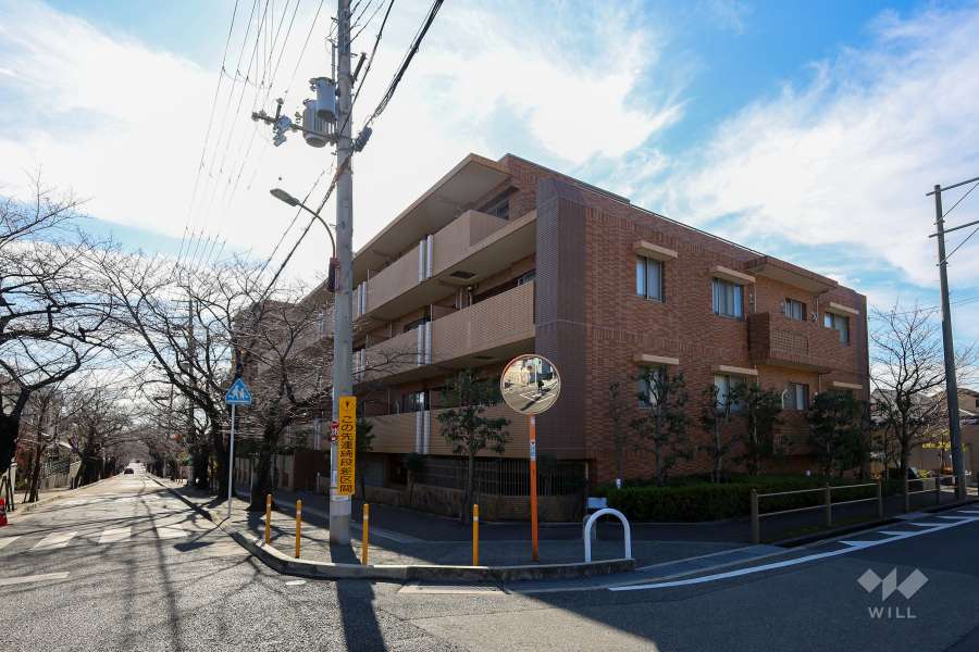 ブリリア箕面さくら並木通りの外観（北東側から）