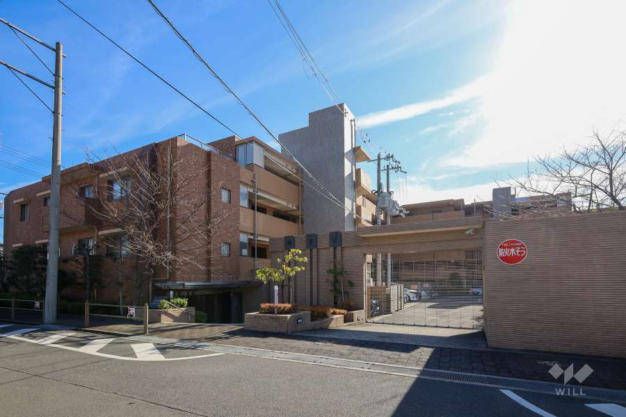 ブリリア箕面さくら並木通りの外観（北西側から）