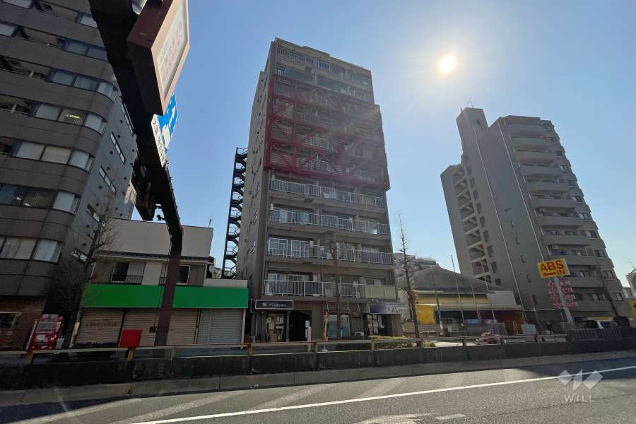 五反野ダイヤモンドマンションの外観（北西側から）