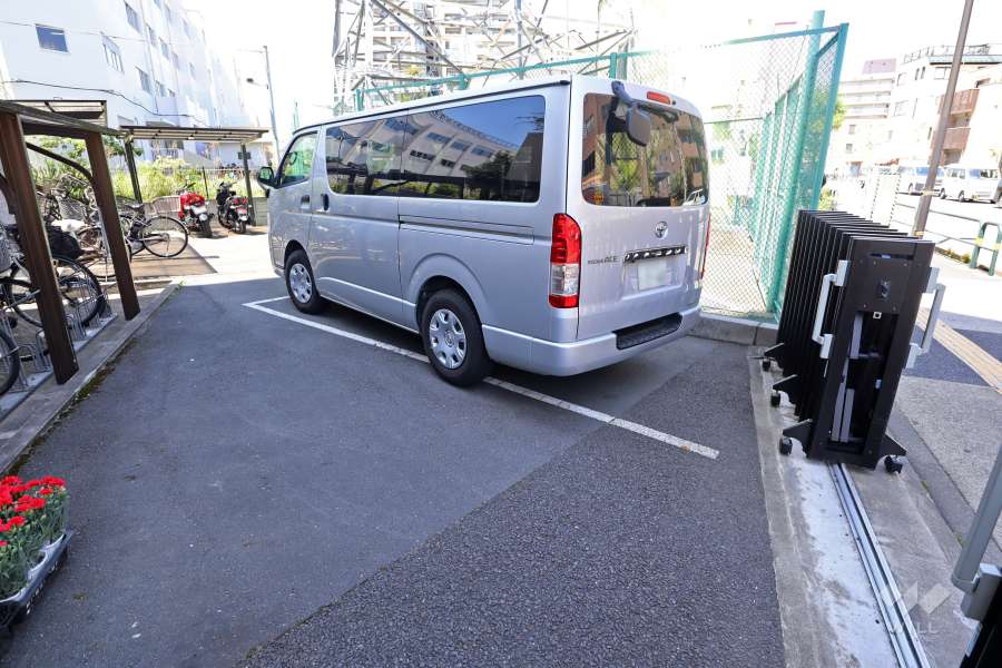 敷地内駐車場（屋外平面式）