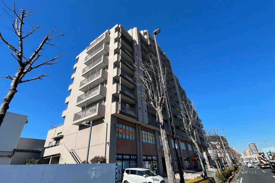 いづみハイツ竹の塚の外観（南東側から）