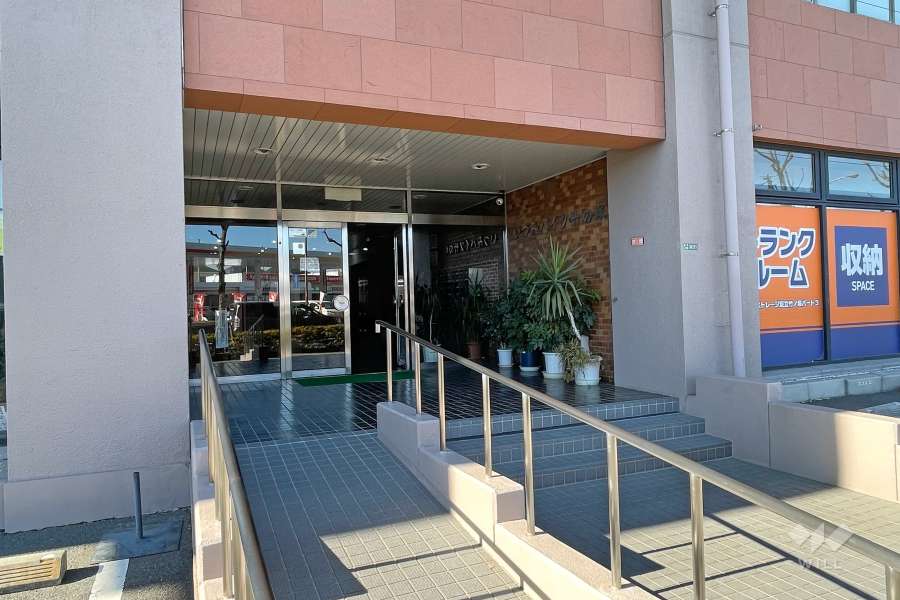 エントランスアプローチ