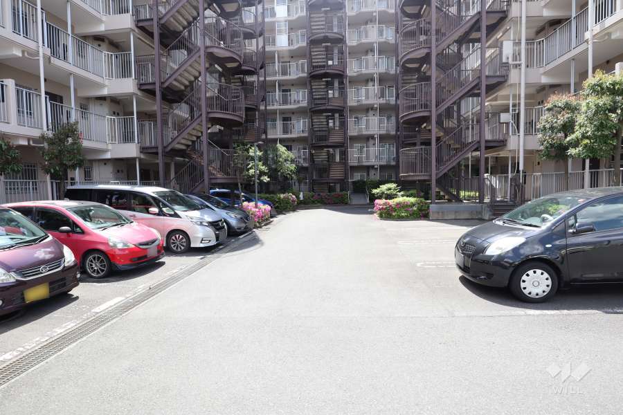 敷地内駐車場（屋外平面式）