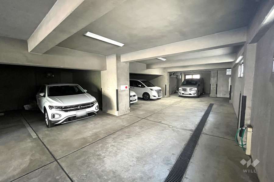 敷地内駐車場（屋内平面式）