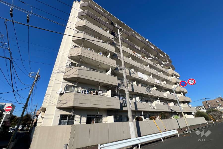 グリーンパーク第16綾瀬の外観（南西側から）