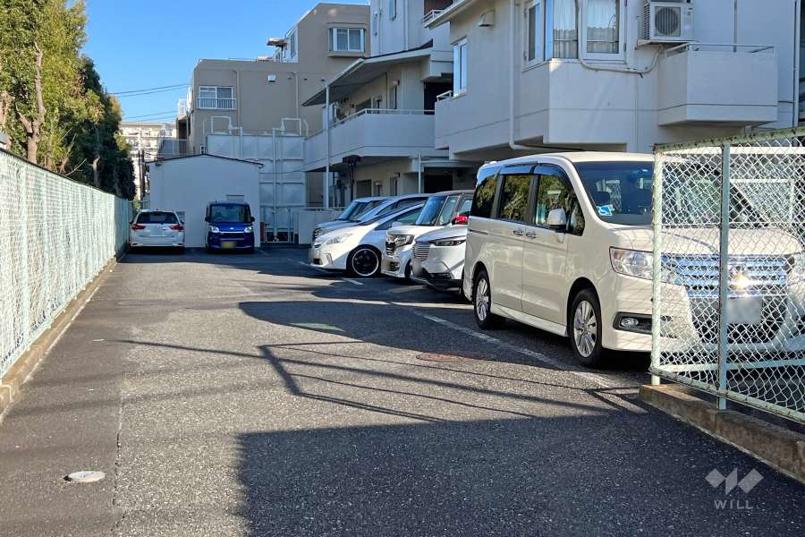 敷地内駐車場（屋外平面式）