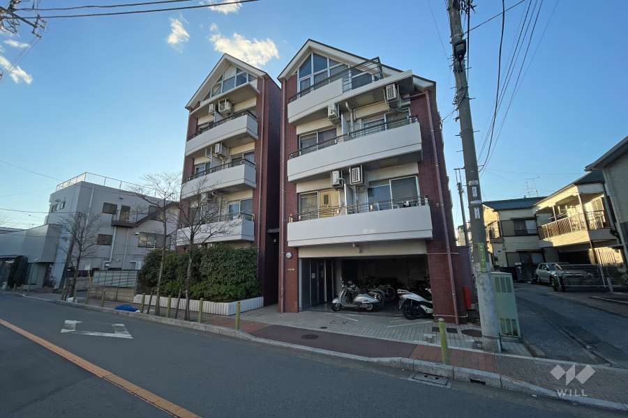 グリーンプラザ梅島の外観（北東側から）