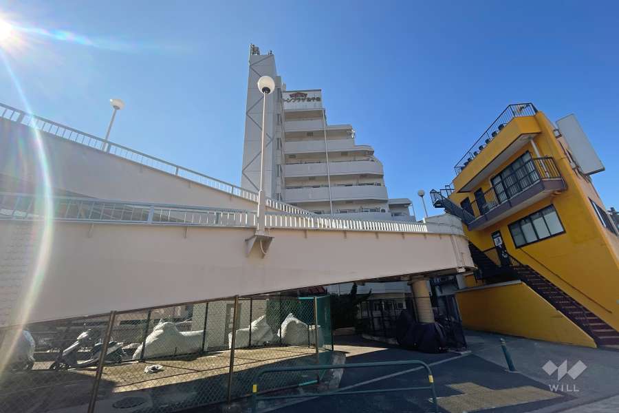 グリーンプラザ北千住の外観（南東側から）