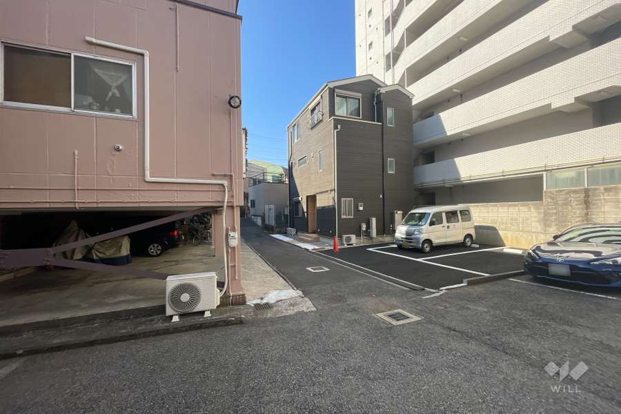 敷地内駐車場（屋外平面式）