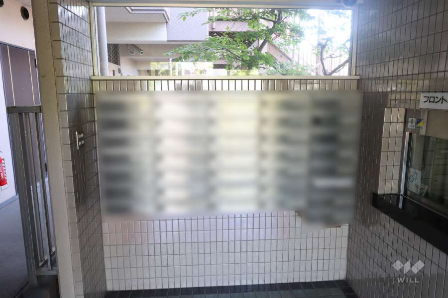 共用ポストと宅配ボックス