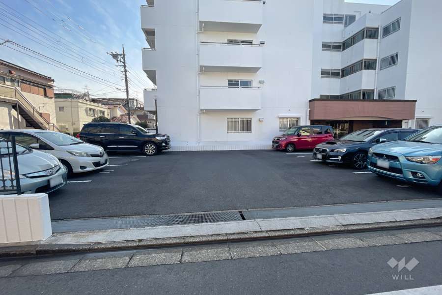 敷地内駐車場（屋外平面式）