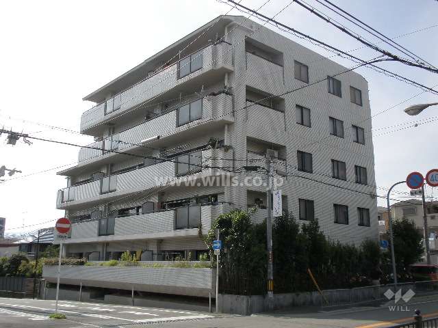 ローヴェル池田の外観（南東側から）