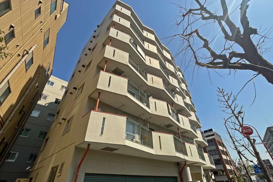 ジュウエル・フェニックスの外観（南西側から）