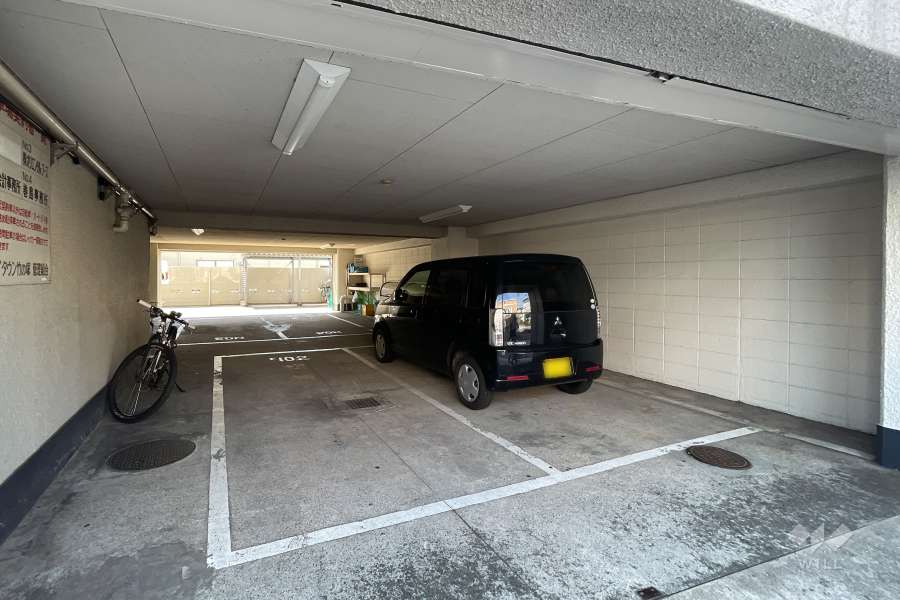 敷地内駐車場（屋内平面式）
