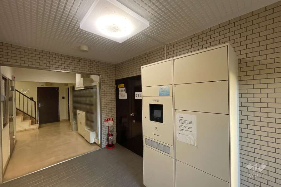 共用ポストと宅配ボックス