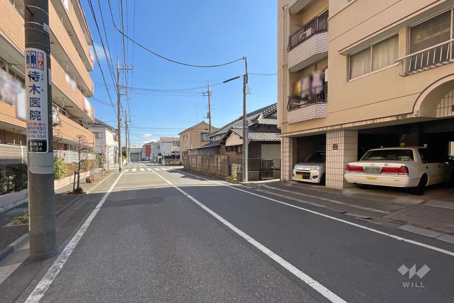 敷地北側の前面道路　