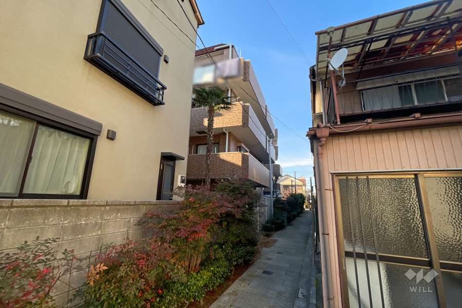 ライオンズマンション亀有第5の外観（南東側から）