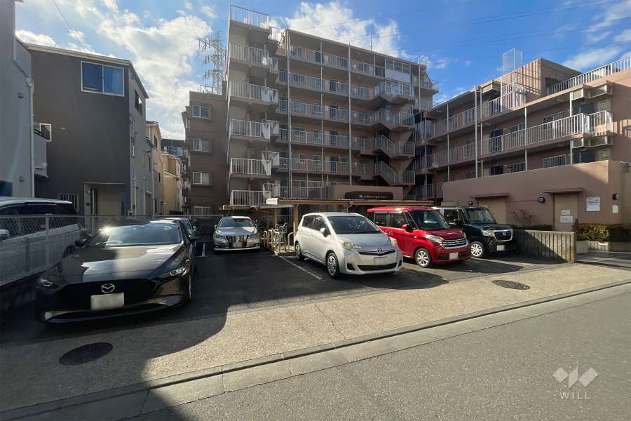 敷地内駐車場（屋外平面式）