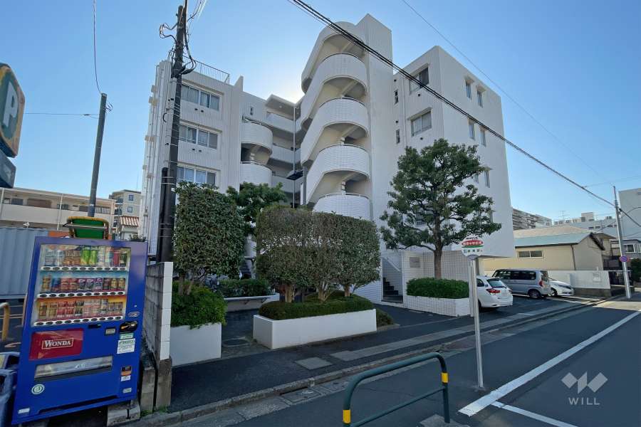 東急ドエルアルス北綾瀬の外観（北東側から）