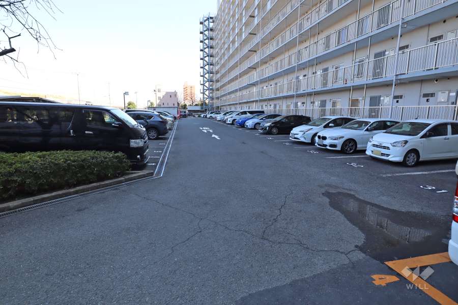 敷地内駐車場（屋外平面式）