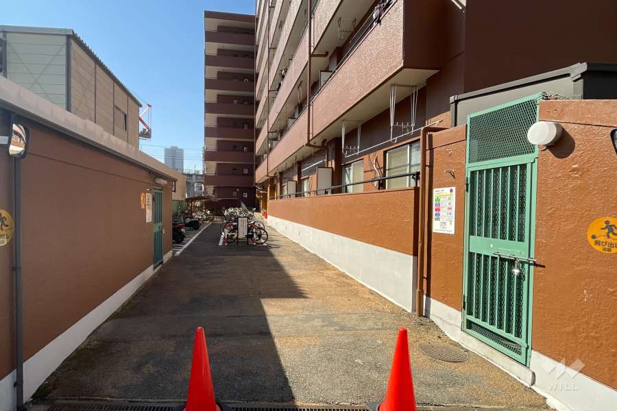駐輪場の出入り口