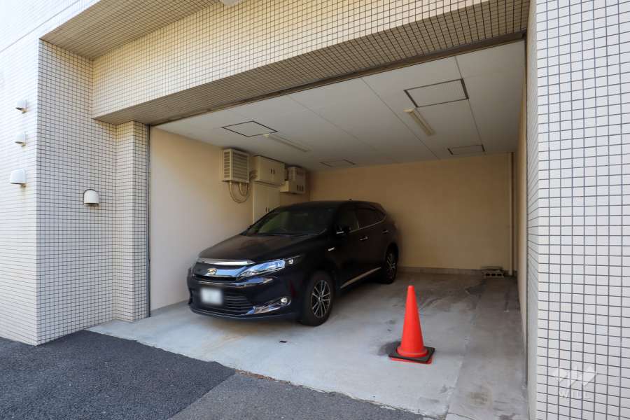 敷地内駐車場（屋内平面式）
