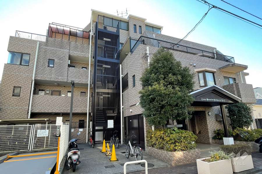 ライオンズマンション西新井第5の外観（北東側から）