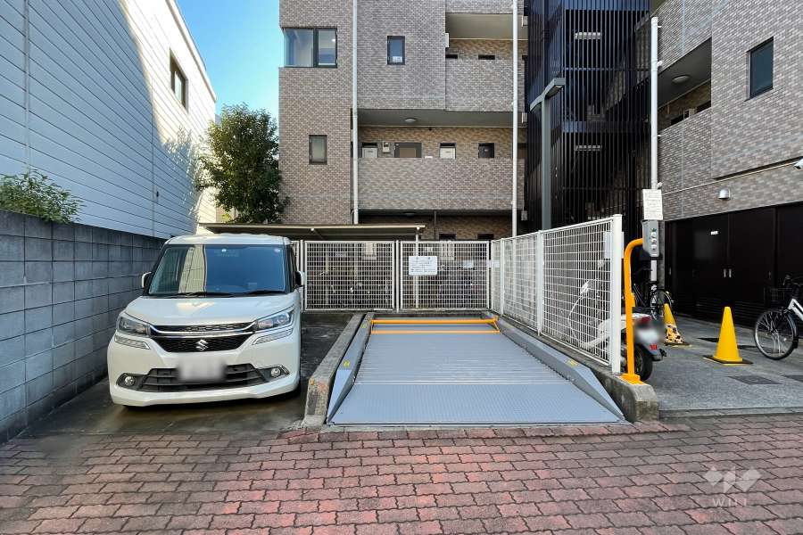 敷地内駐車場（屋外平面式・屋外機械式）