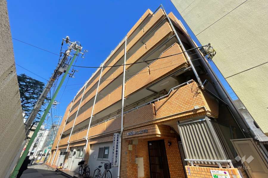 二興ハイム北千住の外観（南西側から）