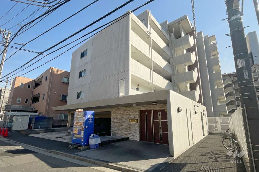 ライジングプレイス西新井の外観（北西側から）