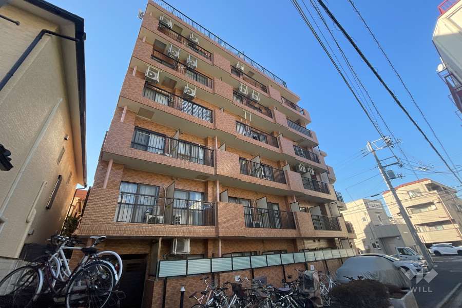 ライオンズマンション北千住第３の外観（南東側から）　