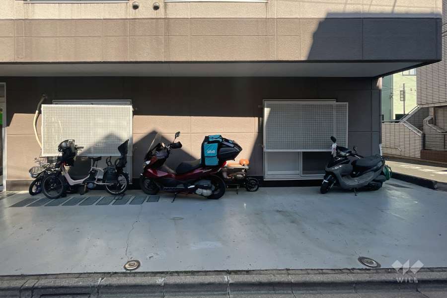 バイク置き場